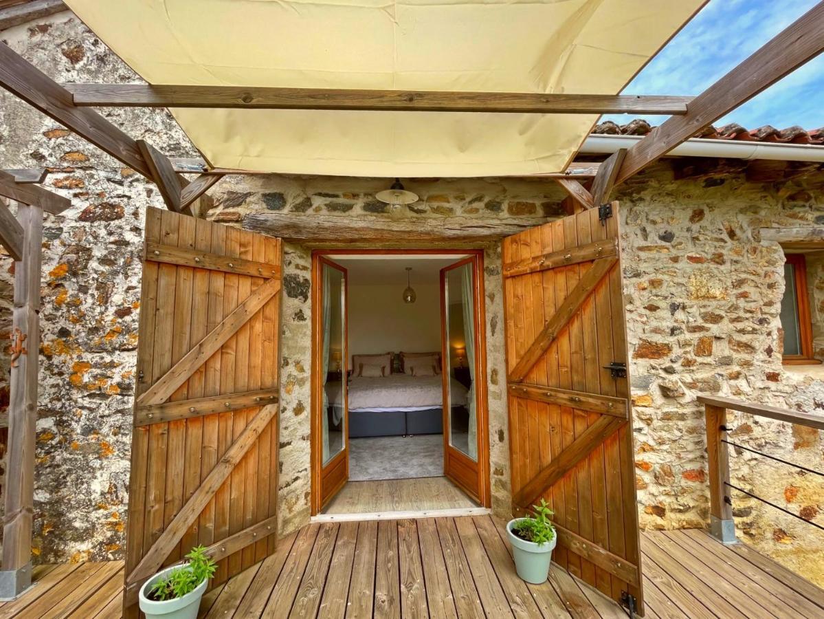 Champs Chevrier Villa Mezieres-sur-Issoire Exterior foto
